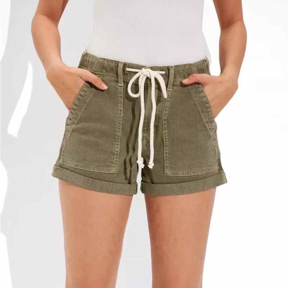 American Eagle Army Green Mid-Rise Shorts with a Tie Waistband, Stretch, Size 4